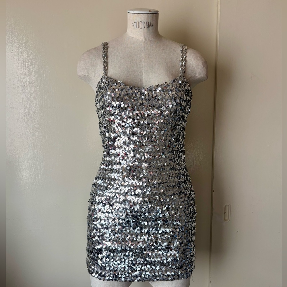 SOLD Vintage 90’s Y2K Silver Sequin Mini Bodycon Dress Sz Small New Year’s Eve